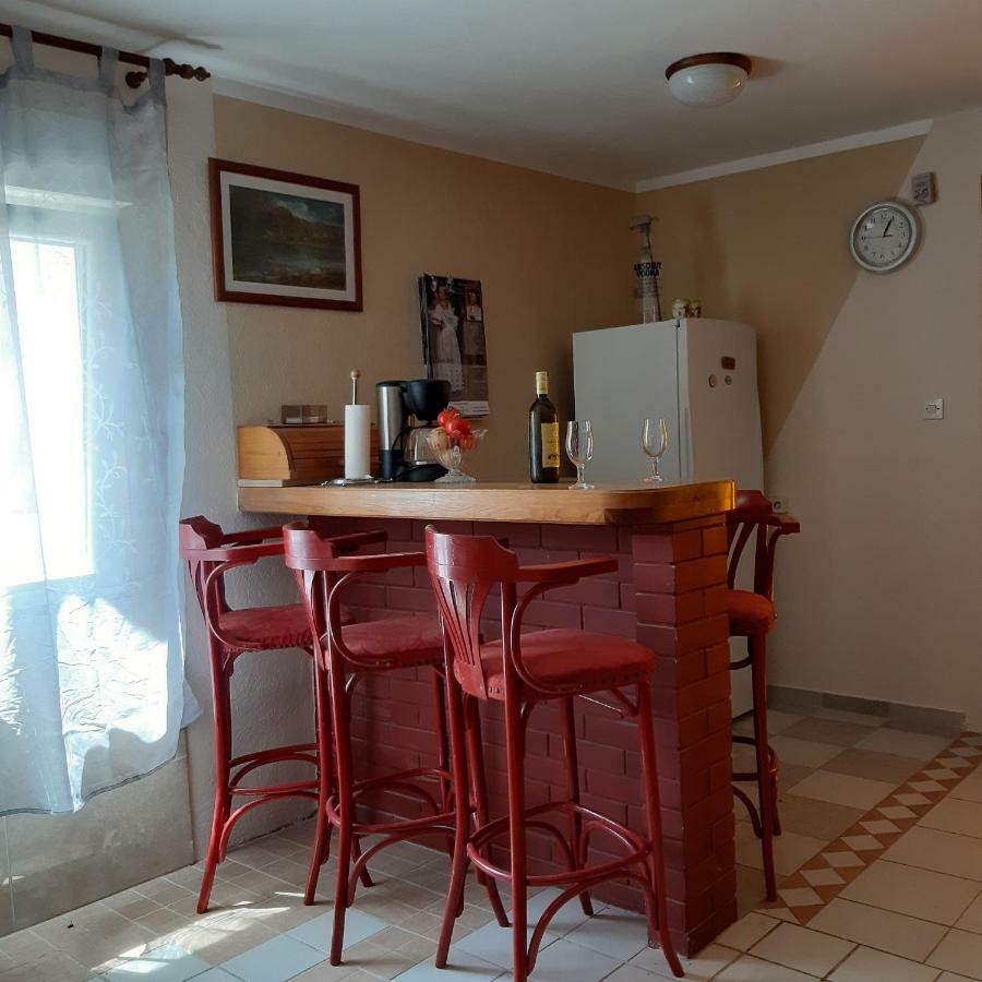 Apartment "Mislav" Gornji Karin Eksteriør billede